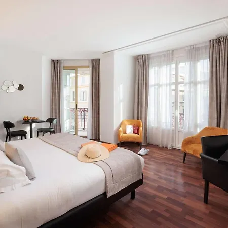 Western Massena Hotel