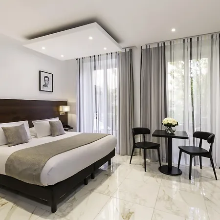 Western Massena Hotel 4*