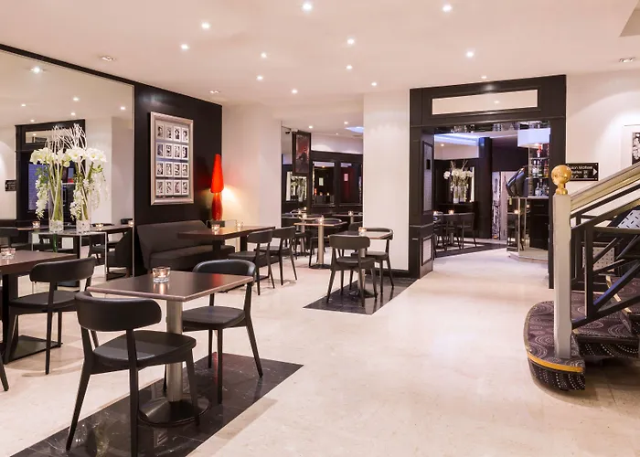 Western Massena Hotel 4*