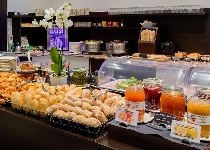 Western Massena Hotel 4*