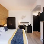 Western Massena 4*