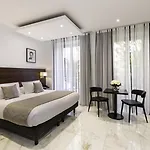 Western Massena Hotel 4*